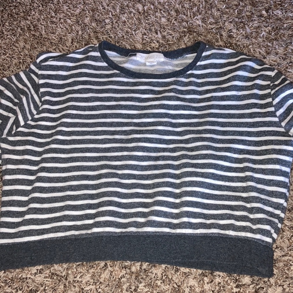 Forever 21 long sleeve crop top very comfortable